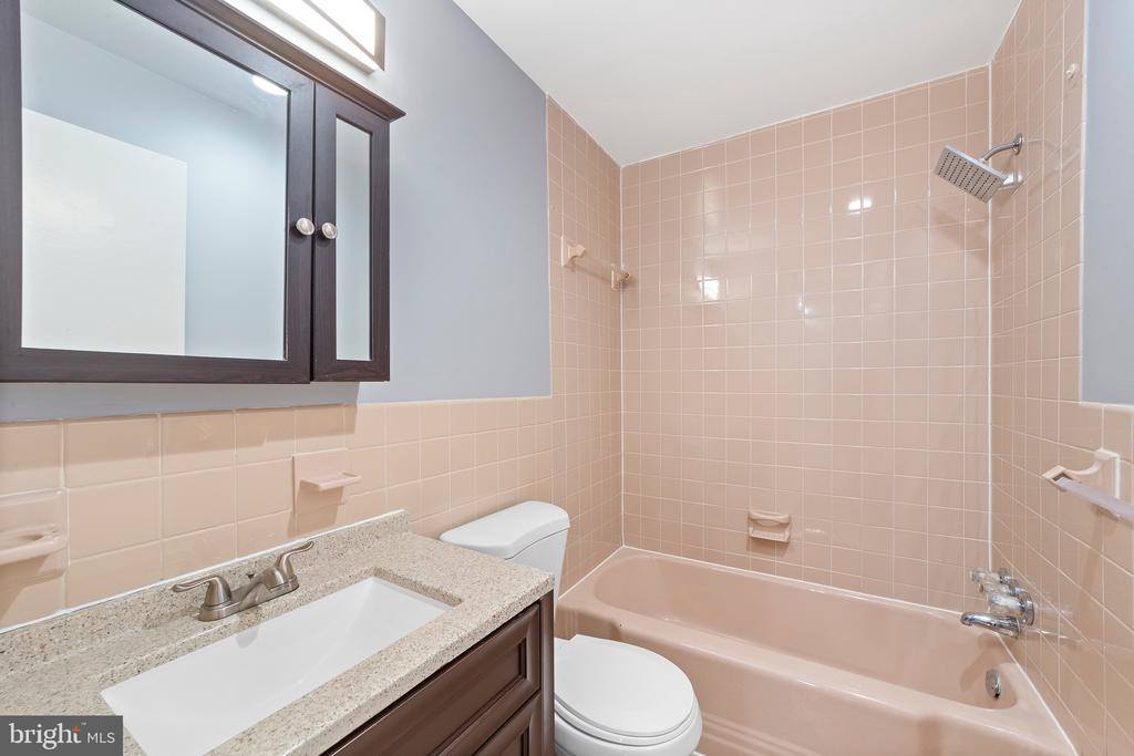 1900 Lyttonsville Road, #111, Silver Spring, MD 20910