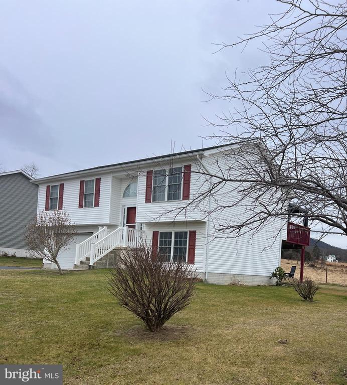 109 Mulberry Lane, Wardensville, WV 26851