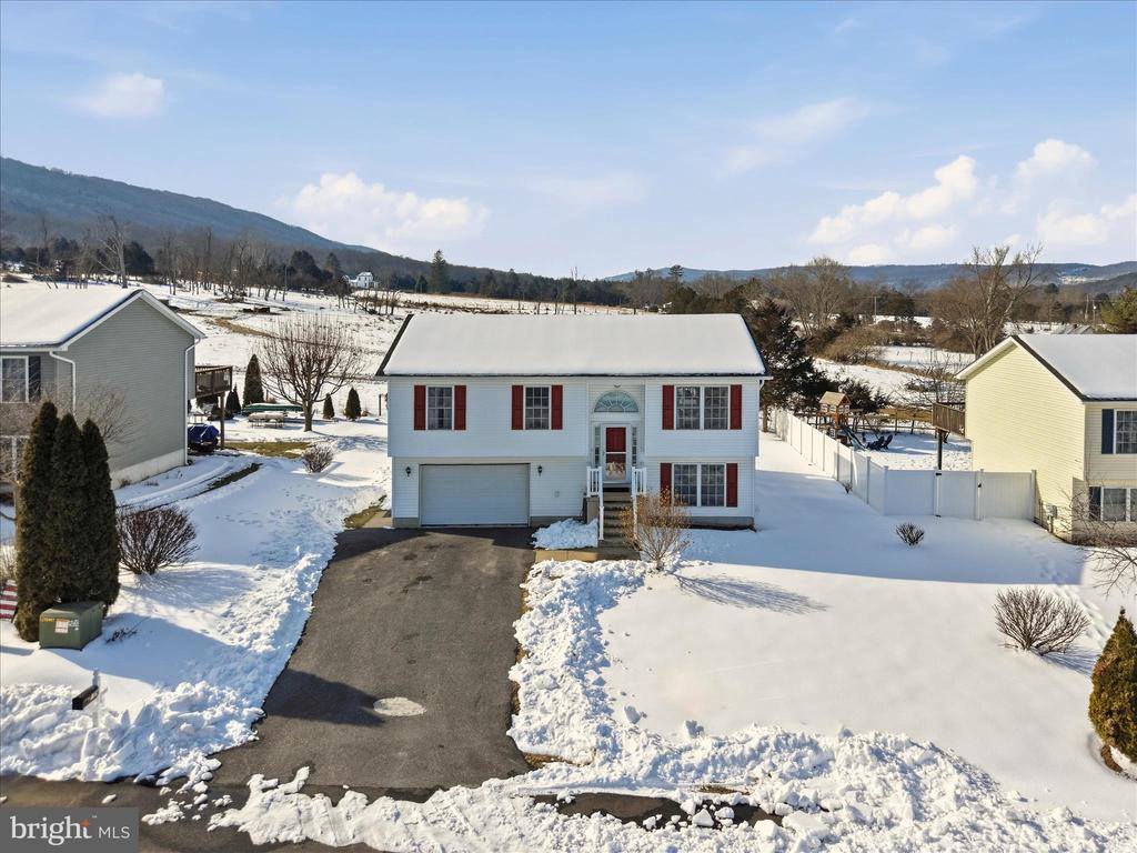 109 Mulberry Lane, Wardensville, WV 26851