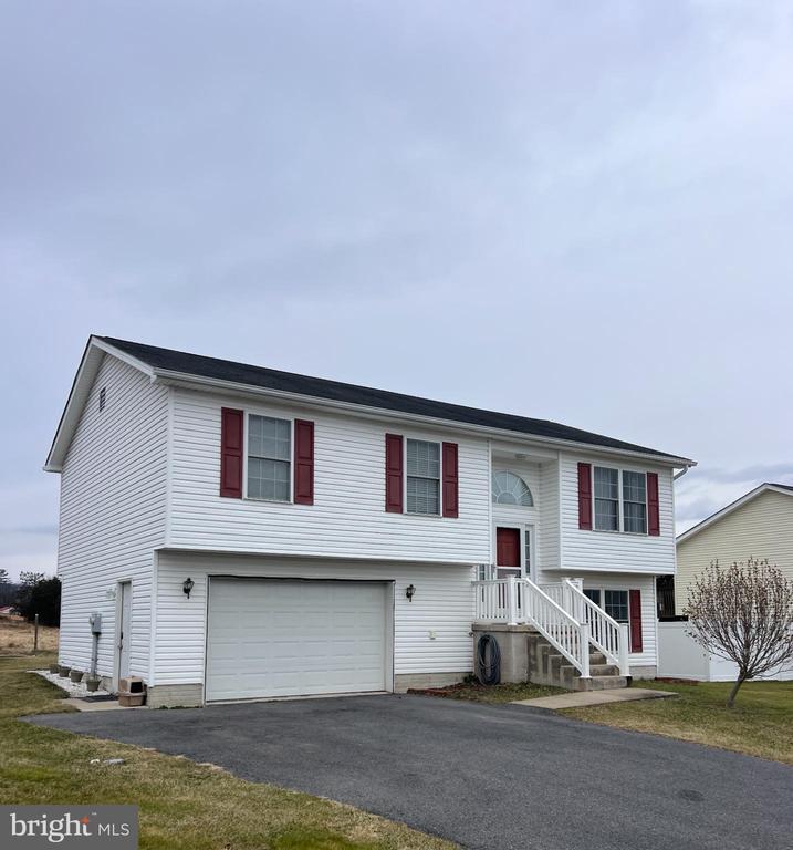 109 Mulberry Lane, Wardensville, WV 26851