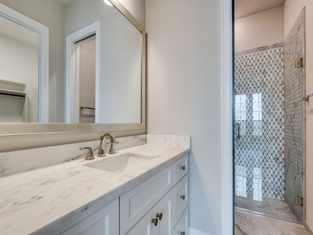 1317 Black Walnut Lane, Arlington, TX 76005