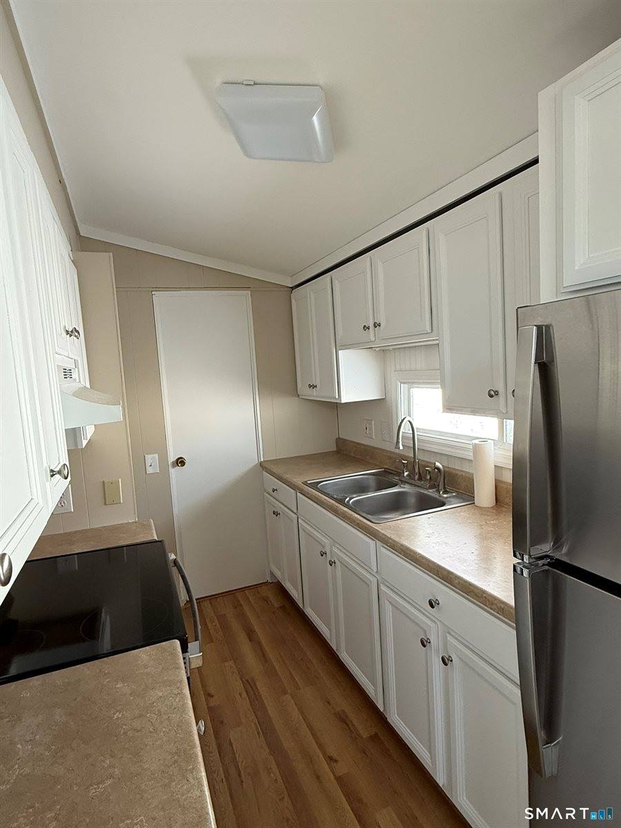 14 Chestnut, Westbrook, CT 06498