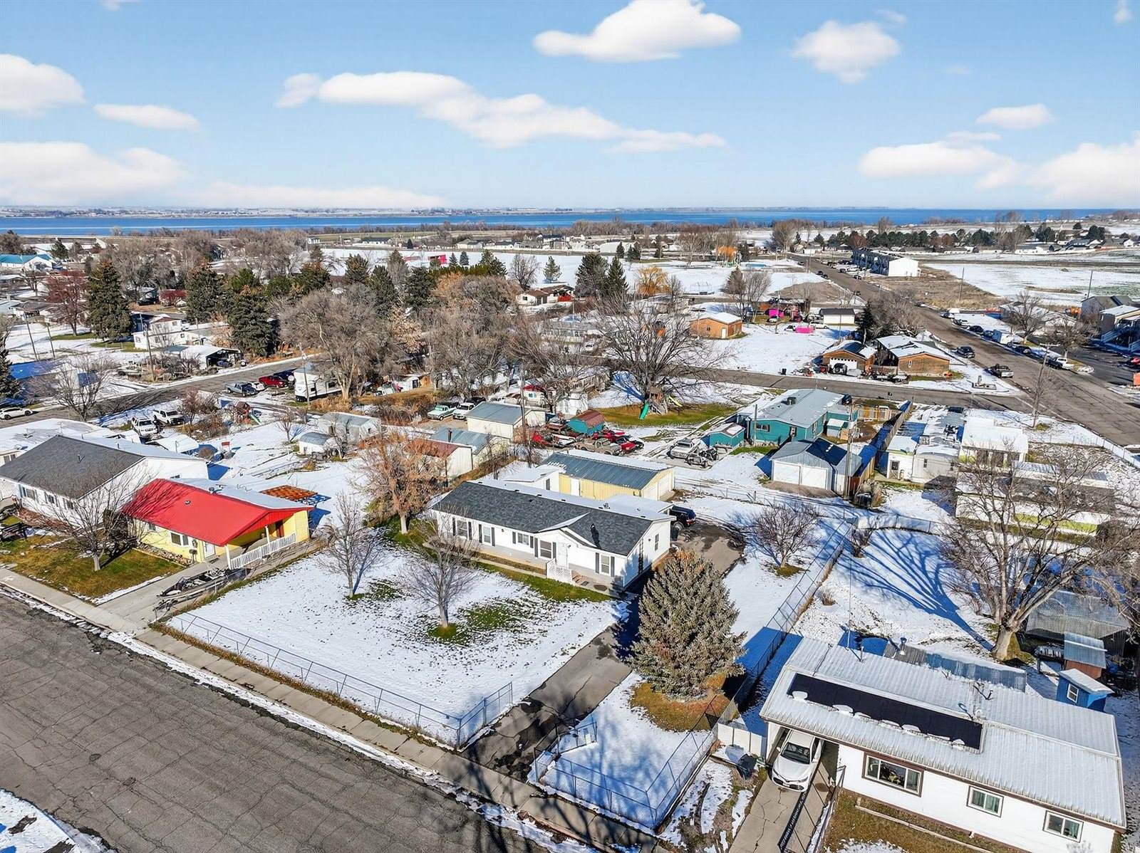 445 Adams Street, American Falls, ID 83211