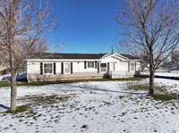 445 Adams Street, American Falls, ID 83211