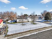 445 Adams Street, American Falls, ID 83211
