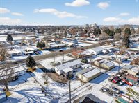 445 Adams Street, American Falls, ID 83211
