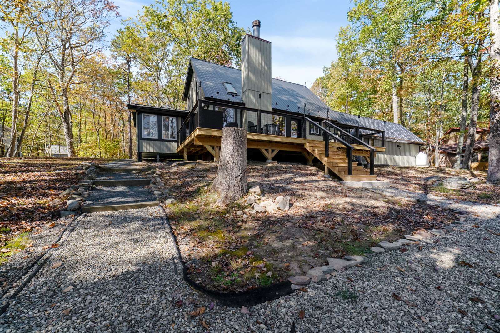 809 Boulder Ct, Blooming Grove Township, PA 18428