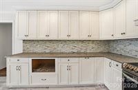 4316 Appaloosa Lane, Charlotte, NC 28215