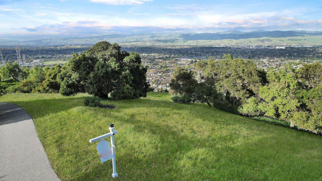 20011 Graystone LN, San Jose, CA 95120