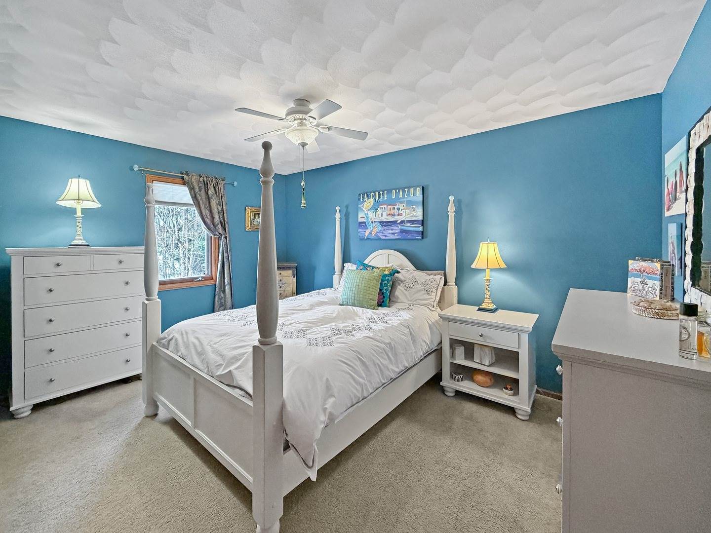 210 Park Crest Drive, Freeport, IL 61032