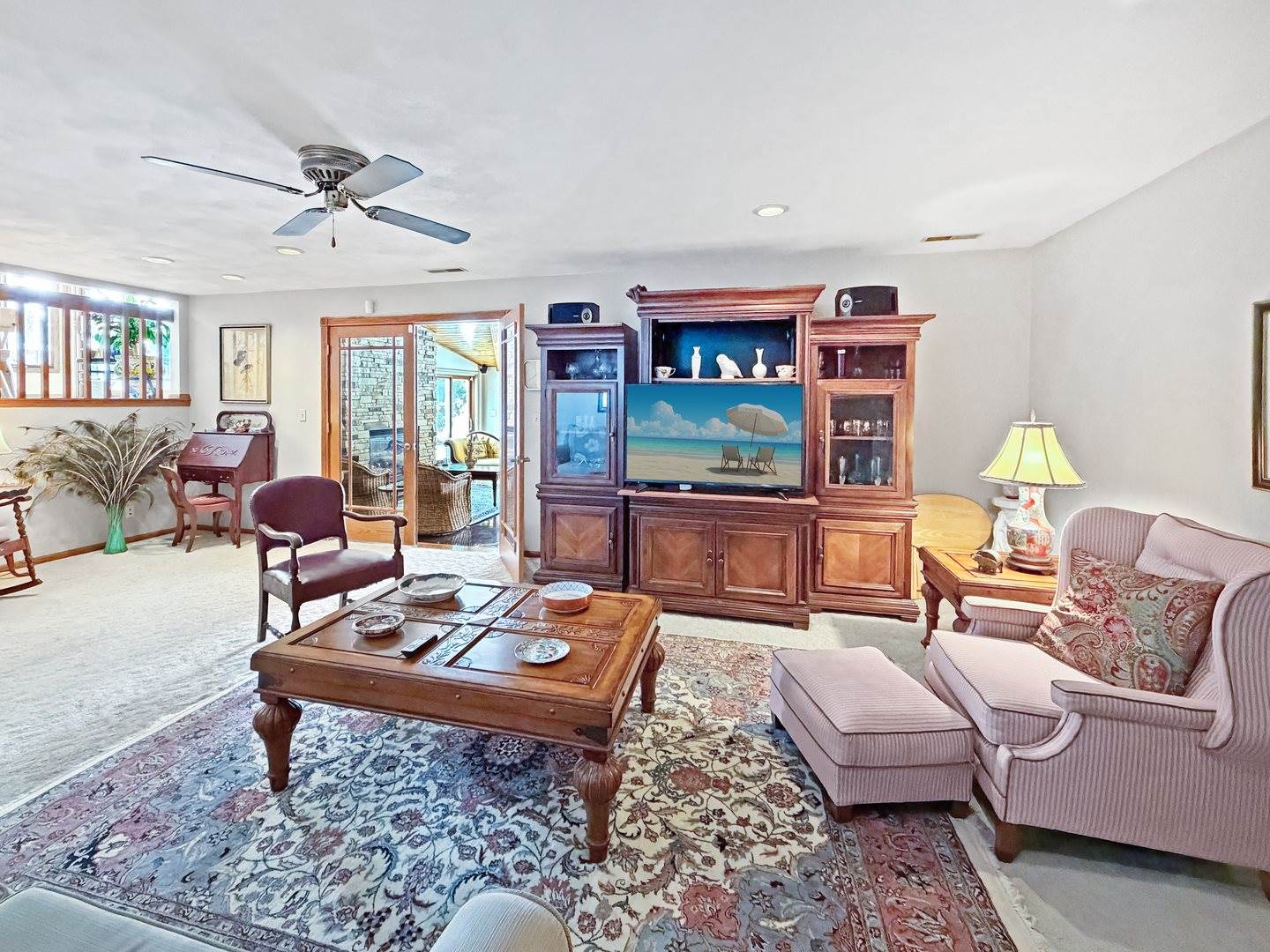 210 Park Crest Drive, Freeport, IL 61032