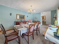 210 Park Crest Drive, Freeport, IL 61032