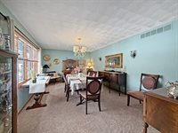 210 Park Crest Drive, Freeport, IL 61032