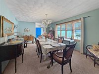 210 Park Crest Drive, Freeport, IL 61032