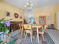 210 Park Crest Drive, Freeport, IL 61032