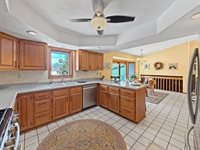 210 Park Crest Drive, Freeport, IL 61032