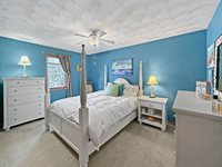 210 Park Crest Drive, Freeport, IL 61032