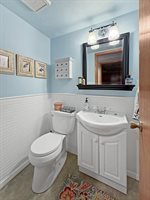 210 Park Crest Drive, Freeport, IL 61032