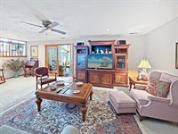 210 Park Crest Drive, Freeport, IL 61032