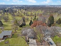 210 Park Crest Drive, Freeport, IL 61032