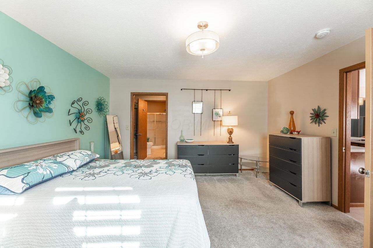 4081 Chennin Drive, Columbus, OH 43230