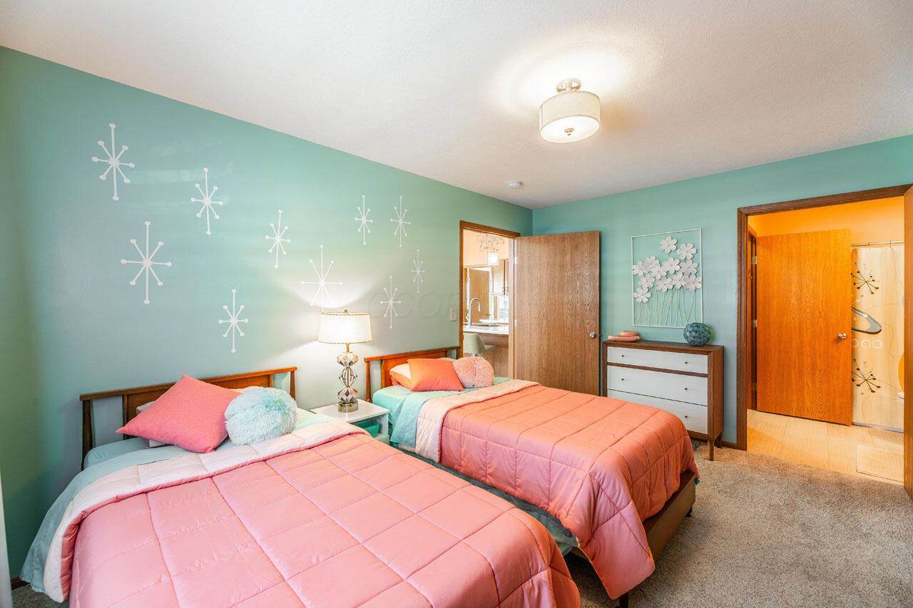 4081 Chennin Drive, Columbus, OH 43230