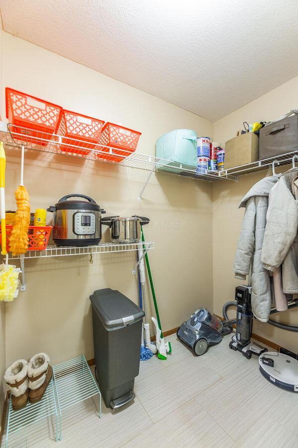 4081 Chennin Drive, Columbus, OH 43230