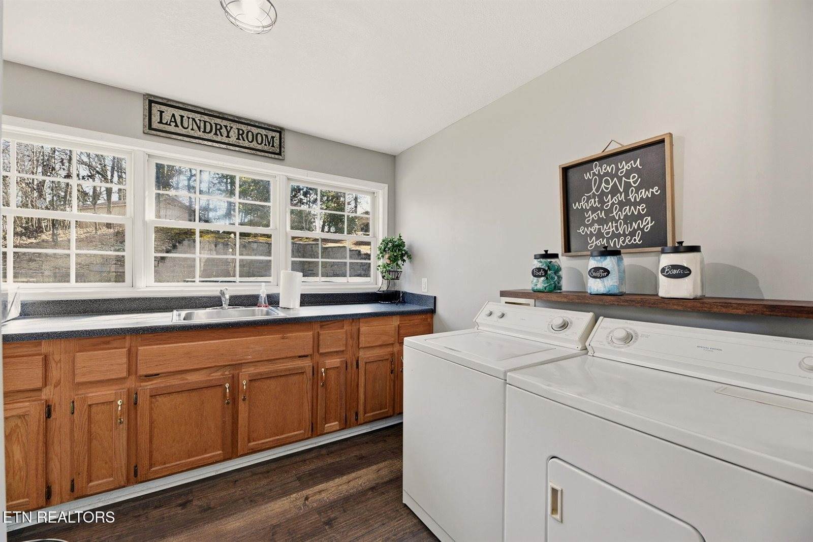 109 Oakview Drive, Kingston, TN 37763