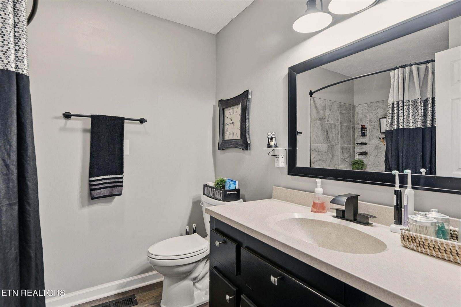 109 Oakview Drive, Kingston, TN 37763