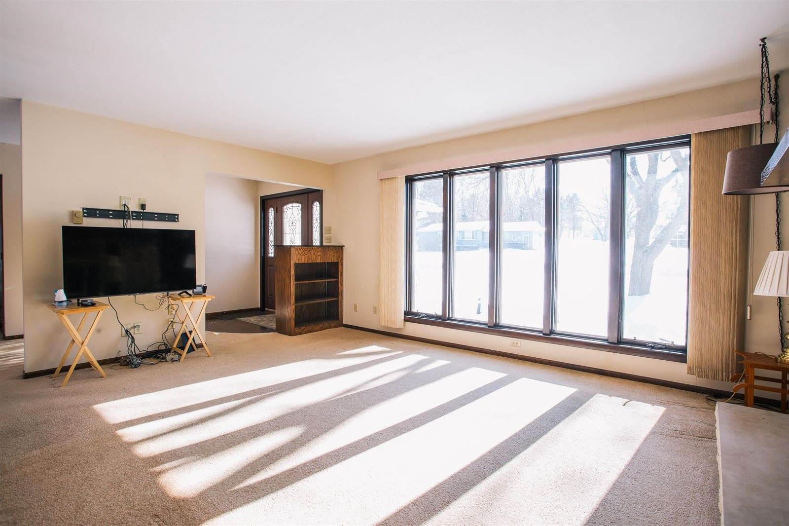 214 W Hunt Street, Greenwood, WI 54437