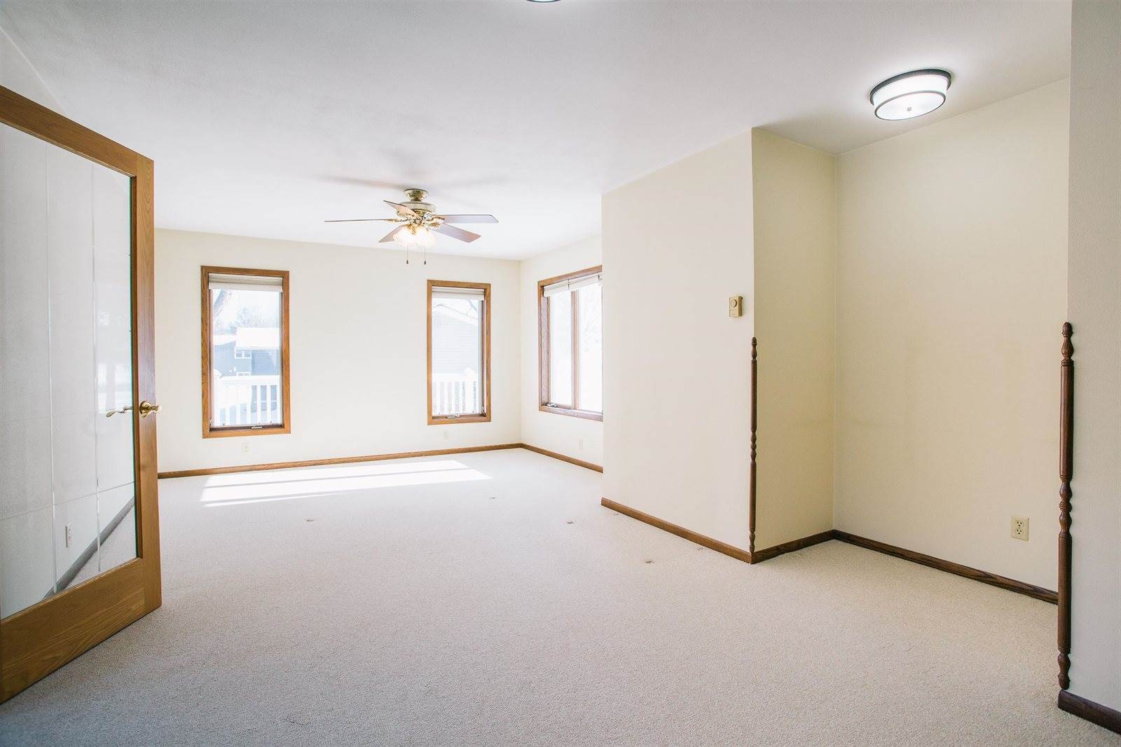 214 W Hunt Street, Greenwood, WI 54437