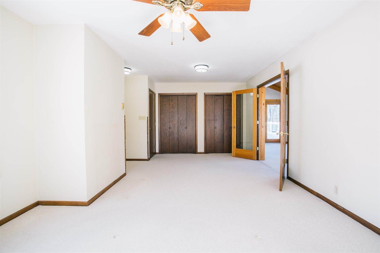 214 W Hunt Street, Greenwood, WI 54437