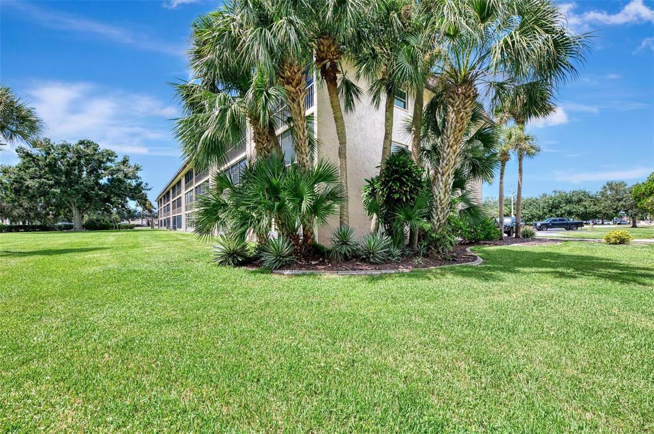 102 Capri Isles Boulevard, #206, Venice, FL 34292