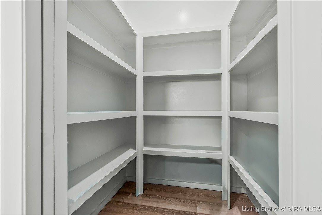 1020 Ridgeview Drive, Jeffersonville, IN 47130