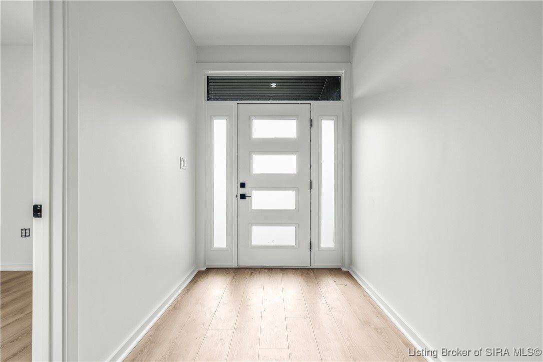 1020 Ridgeview Drive, Jeffersonville, IN 47130