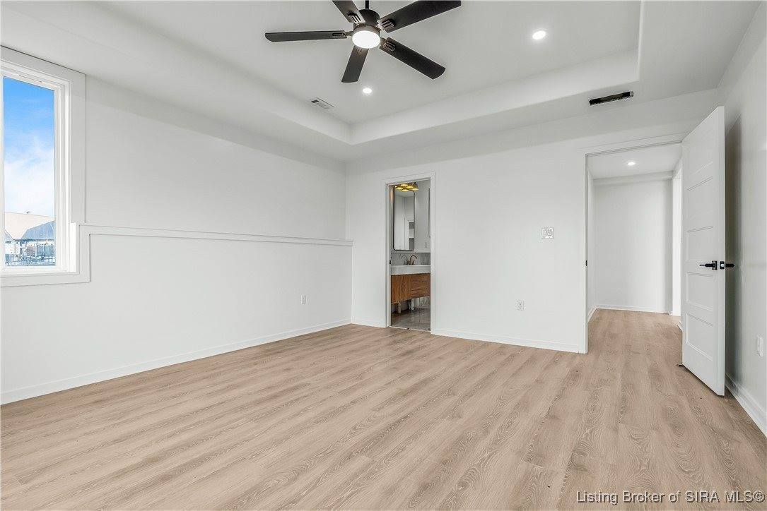 1020 Ridgeview Drive, Jeffersonville, IN 47130