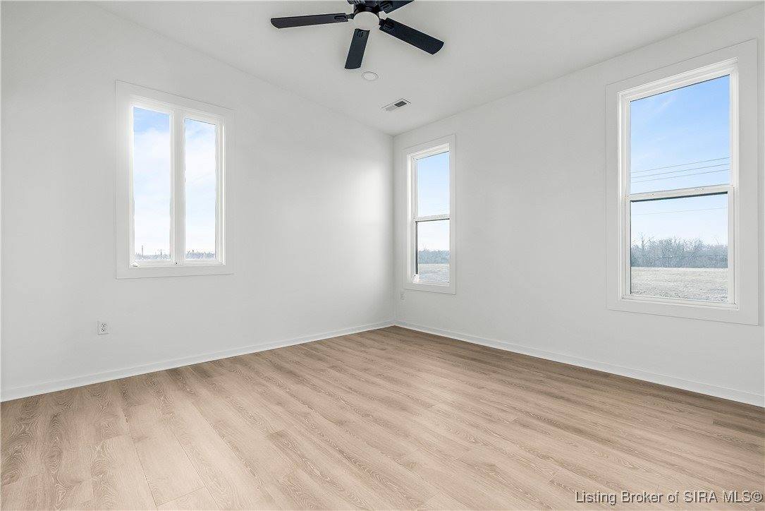 1020 Ridgeview Drive, Jeffersonville, IN 47130