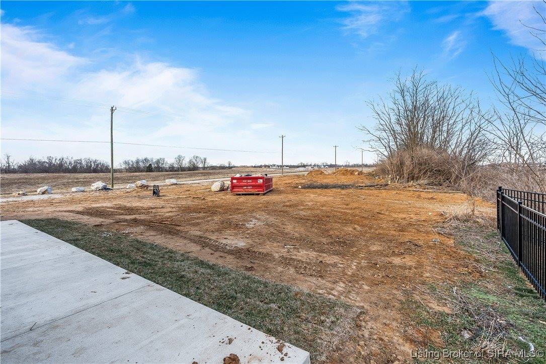 1020 Ridgeview Drive, Jeffersonville, IN 47130