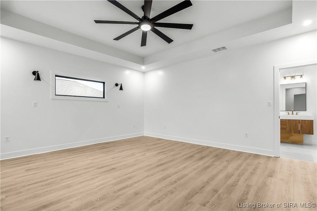 1019 Ridgeview Drive, Jeffersonville, IN 47130