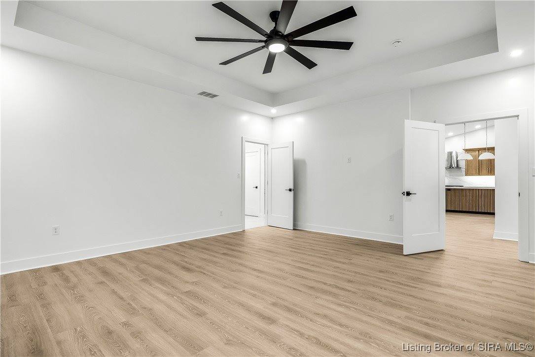 1019 Ridgeview Drive, Jeffersonville, IN 47130