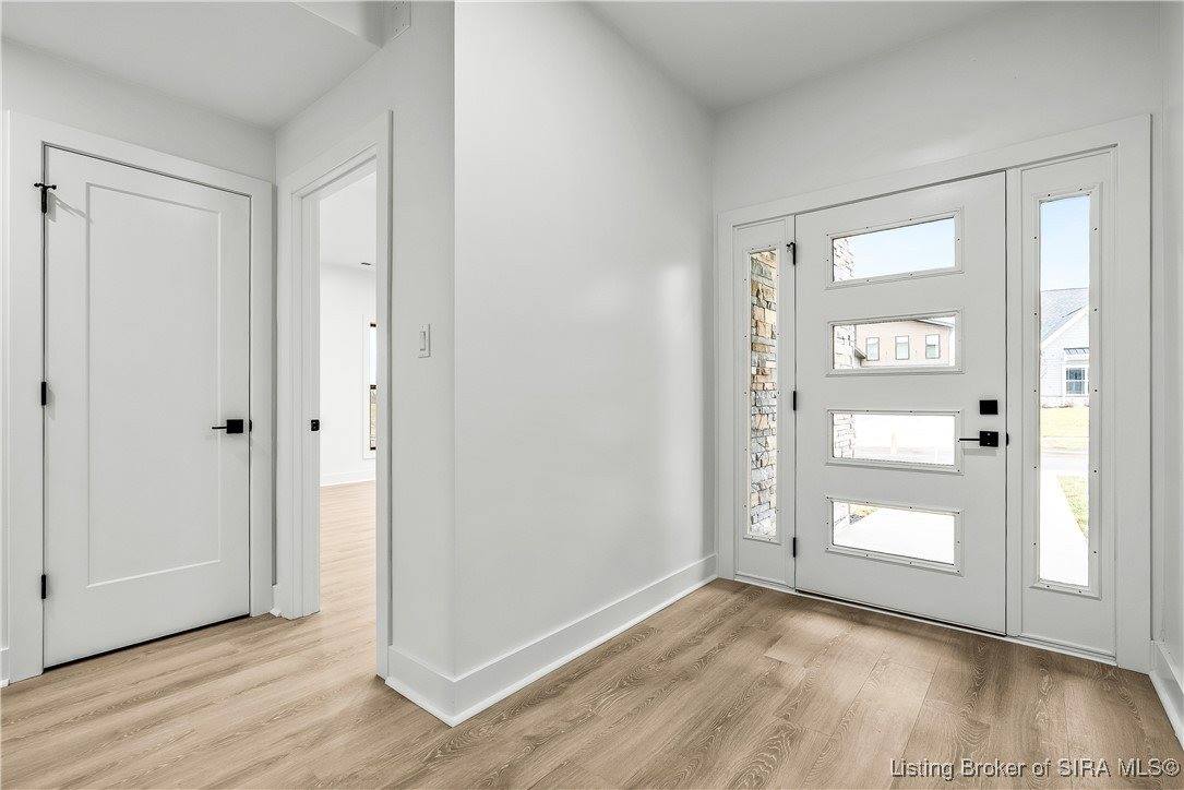 1019 Ridgeview Drive, Jeffersonville, IN 47130