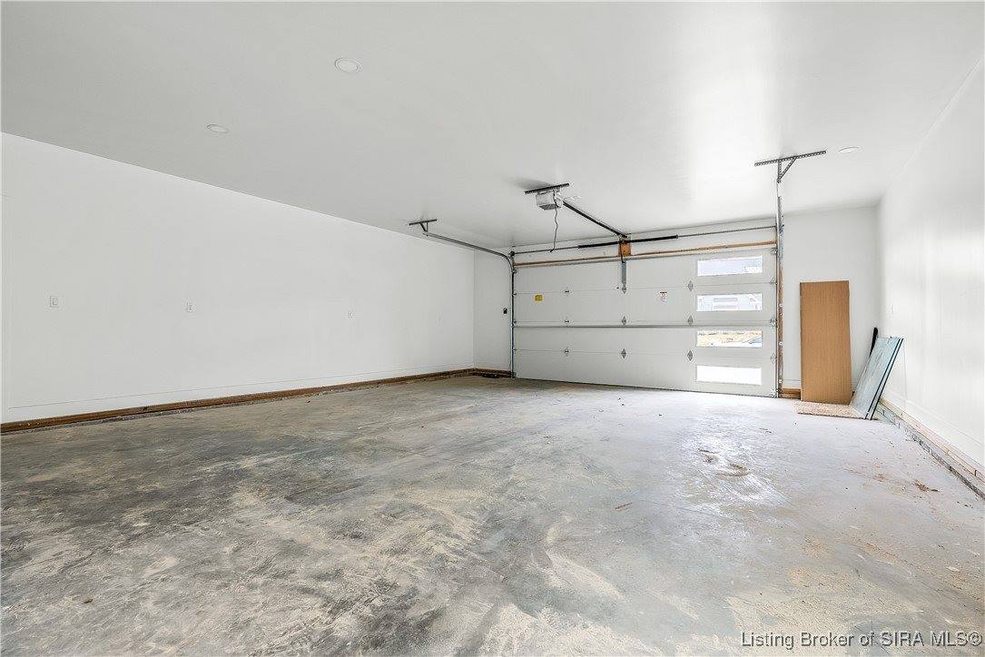 1019 Ridgeview Drive, Jeffersonville, IN 47130