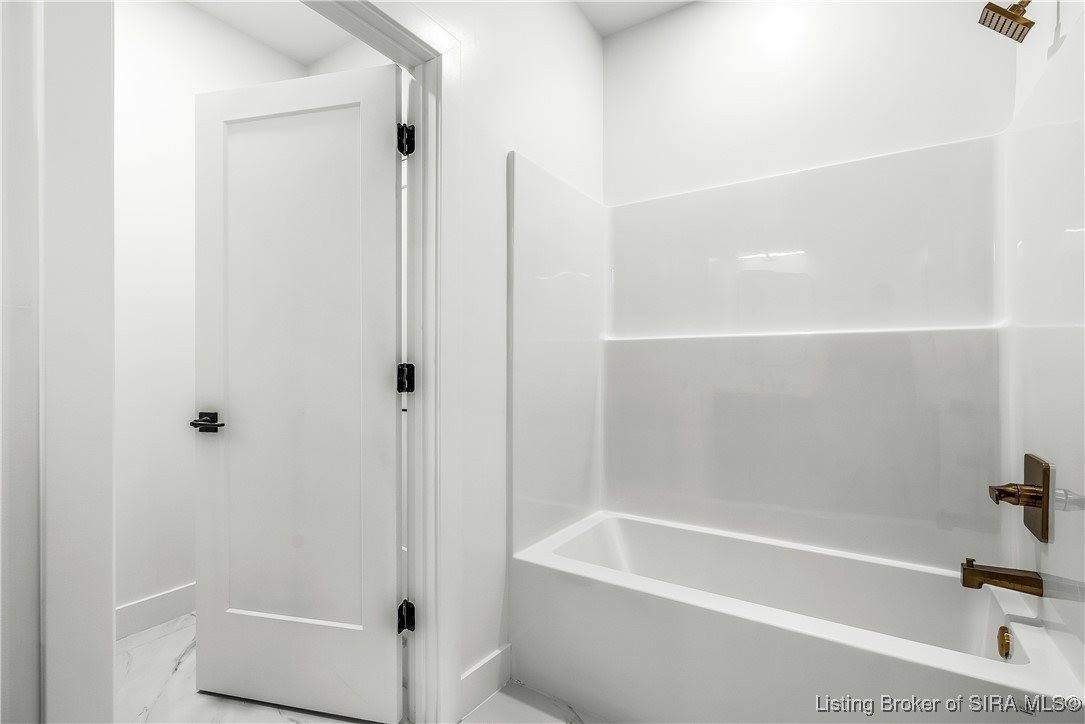 1019 Ridgeview Drive, Jeffersonville, IN 47130