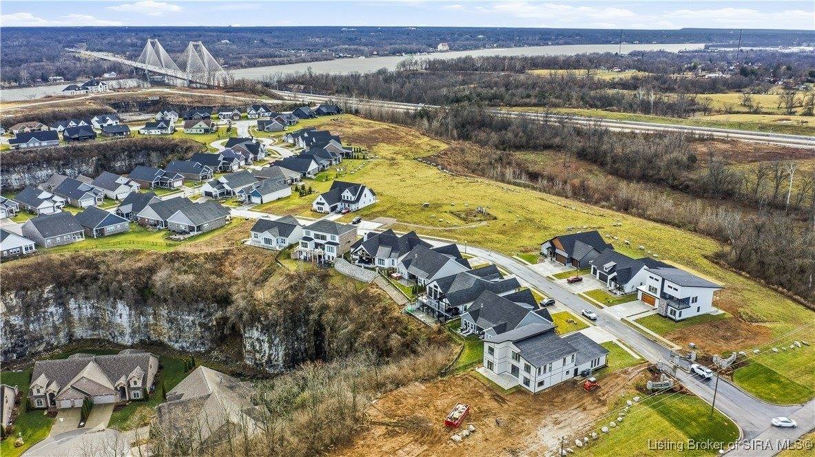 1019 Ridgeview Drive, Jeffersonville, IN 47130