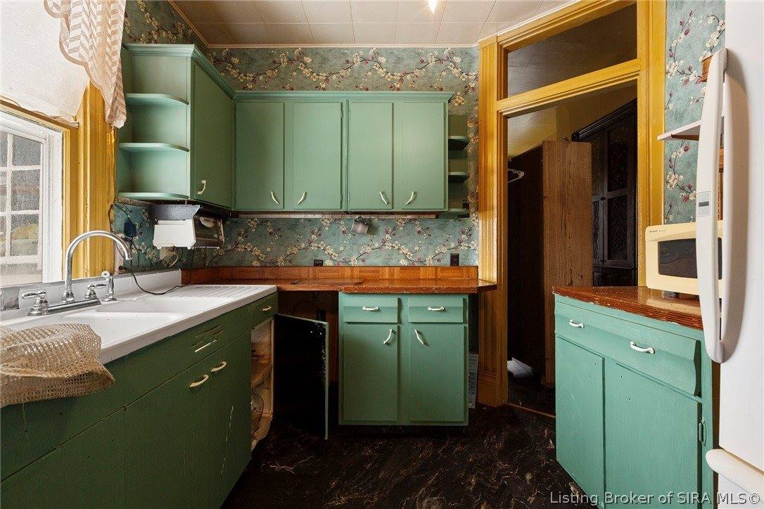 7993 East Walnut Street, Lexington, IN 47138