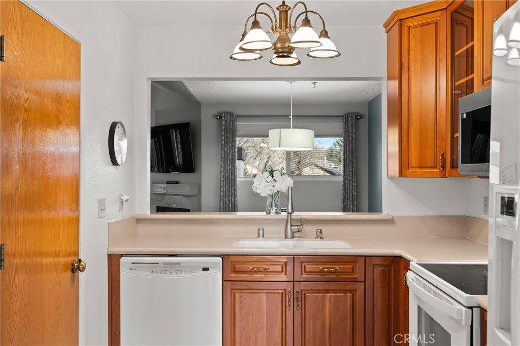 5 Valley Lake, Chico, CA 95928