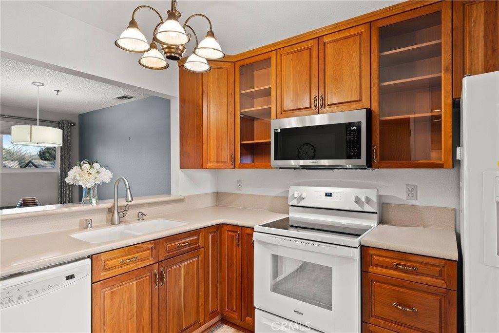 5 Valley Lake, Chico, CA 95928