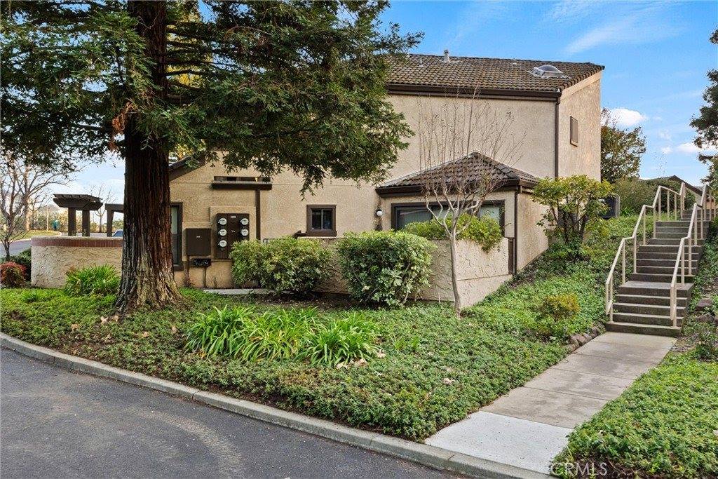 5 Valley Lake, Chico, CA 95928