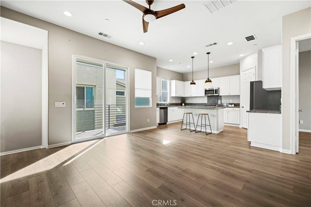 27422 Pioneer Court, Valencia, CA 91381