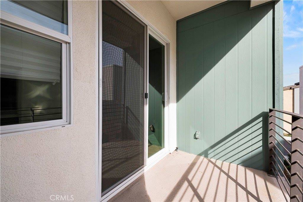 27422 Pioneer Court, Valencia, CA 91381